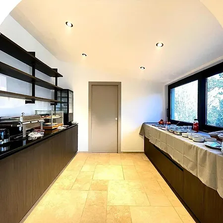 Arena Prestige Apartmán *