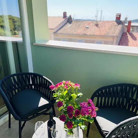 Arena Prestige Apartment